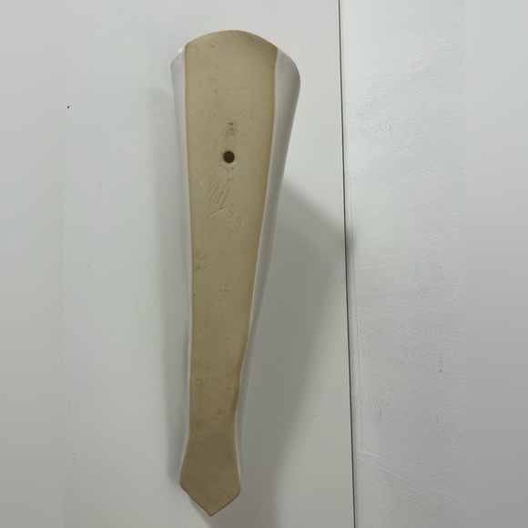 HILBORN Canada Wall Pocket Vase Lily Art Pottery Rose Pink Signed Vintage - Picture 5 of 7